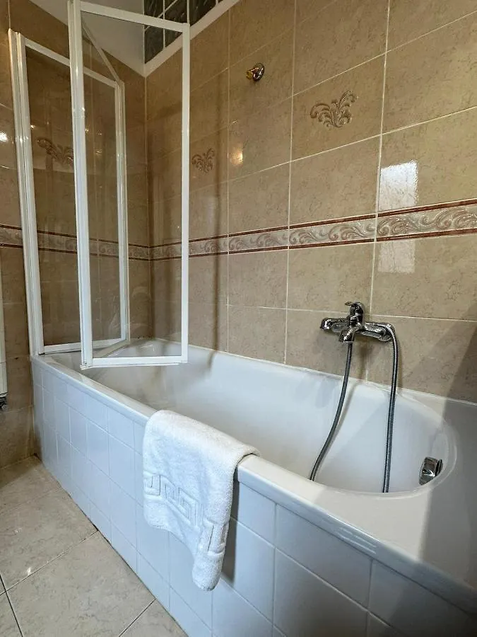 Vatican Domus Romuli Hotel 0*, Rome